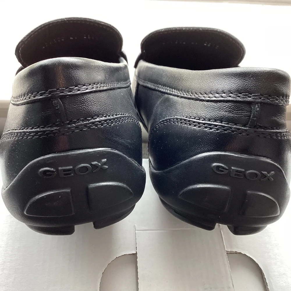 Geox Fast 3 Bit Loafer (Big Kid) 7US / 41EU